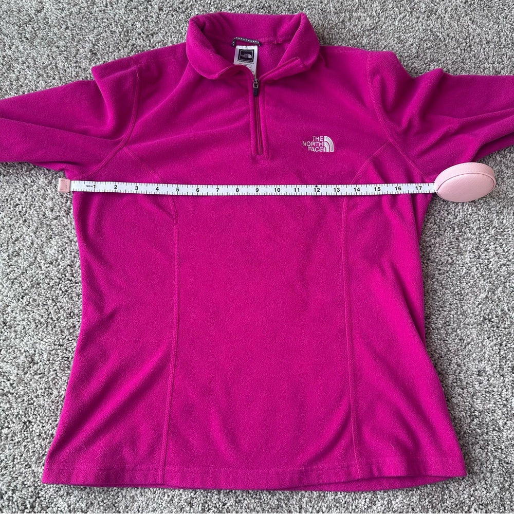 The North Face Bright Pink Fleece Quarter Zip Pullover Small | Lightweight Layer - Picture 6 of 8